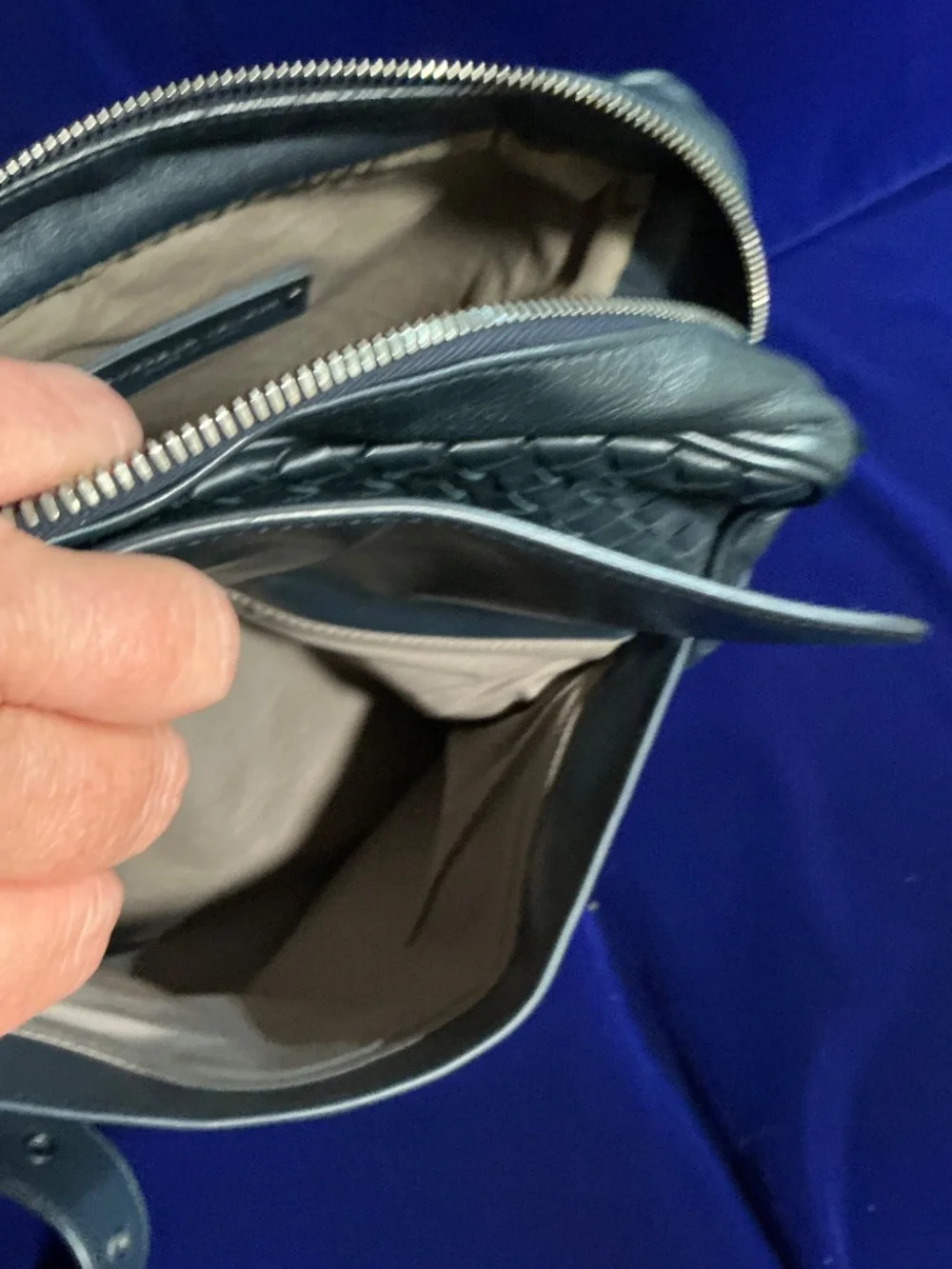 Bottega Veneta Intrecciato Navy blue messenger bag